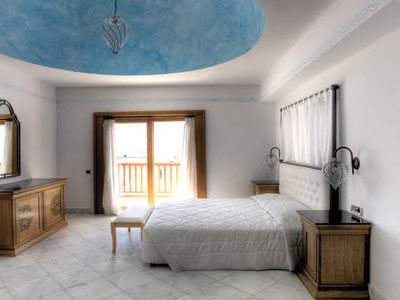 Ακριβότερα τα δωμάτια τον Αύγουστο