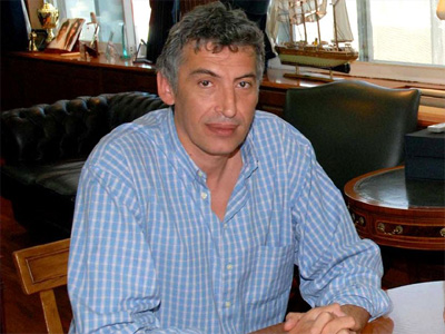 Από δήμαρχος κλητήρας;