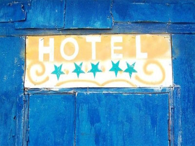 Μείωση σε έσοδα και πληρότητα για φέτος