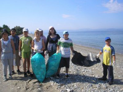 «ΚΑΘΑΡΙΣΤΕ ΤΗ ΜΕΣΟΓΕΙΟ»
