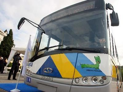 Κατέβασαν 12χρονα από το λεωφορείο γιατί δεν είχαν εισιτήριο