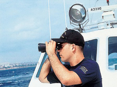 Μηχανική βλάβη σε επιβατηγό στην Ύδρα