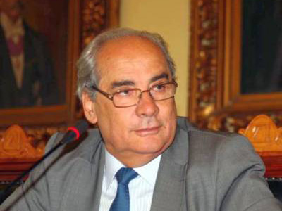 Ο Β. Μιχαλολιάκος για τα οικονομικά του Πειραιά