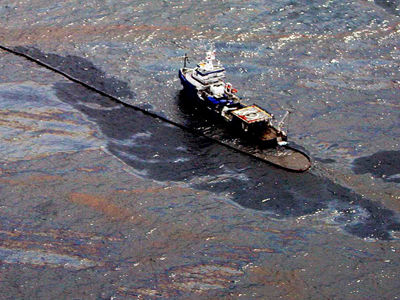 «Σύγκρουση» για την οικολογία και στη θάλασσα