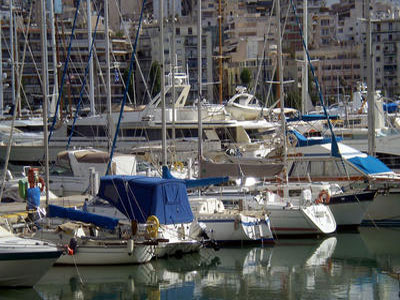 Ακυβέρνητο ταχύπλοο στην Τήνο