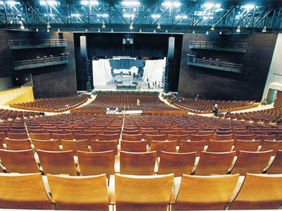 «Άκυρο» το θέατρο Badminton