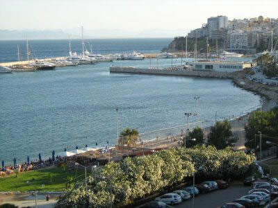 «Στα άκρα» για τις παραλίες