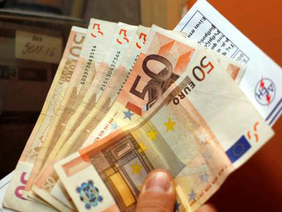 Απομένουν ακόμα 500.000 «χαράτσια» για είσπραξη