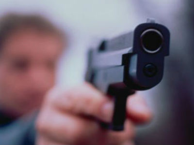 Μετά το γλέντι… μίλησαν τα όπλα