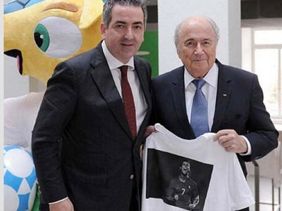 Φωτογραφία με μπλούζα του Κριστιάνο ο Μπλάτερ