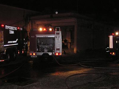 «Λαμπάδιασε» μπετονιέρα στο Ρέντη