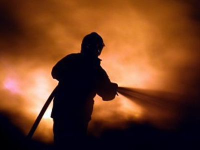 Φωτιά σε χωματερή στα Μέγαρα