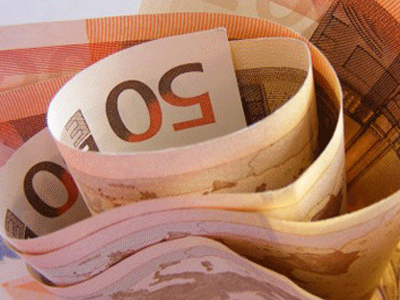 Με πλαστά χαρτονομίσματα συνελήφθη ζευγάρι στην Εύβοια