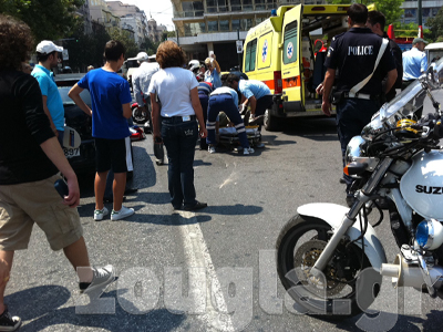 Ατύχημα με τραυματία στην πλ. Συντάγματος