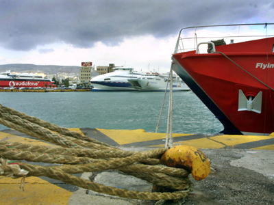 Οι άνεμοι κρατούν δεμένα τα καράβια