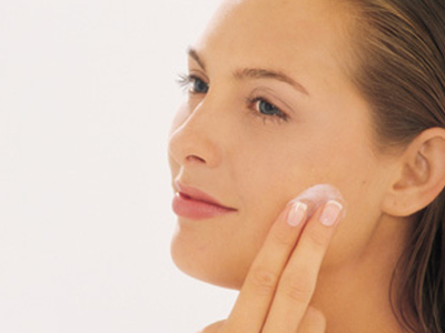 Κάντε πίλινγκ με βρώμη και χαμομήλι