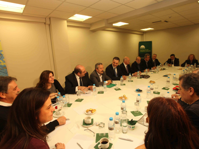 Πολιτικό συμβούλιο την Πέμπτη