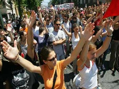 Στους δρόμους και οι φοιτητές στα Χανιά