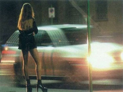 Ανήλικοι Ρουμάνοι εκπορνεύονται στους δρόμους της Γαλλίας