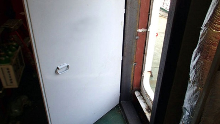 Νέα “σάντουιτς” πόρτα ασφαλείας για αντιπειρατική προστασία