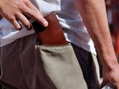 Λαμία: Ξάφρισε ηλικιωμένο μόλις βγήκε από την τράπεζα