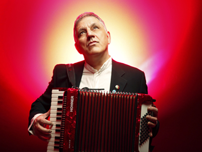 Νίκος Πορτοκάλογλου: «30 χρόνια ταξίδι»