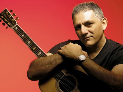 Τριάντα χρόνια ταξίδι με Νίκο Πορτοκάλογλου