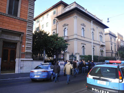 Ανάληψη ευθύνης για τις εκρήξεις στην Ιταλία – Αναφορά στον Λ. Φούντα