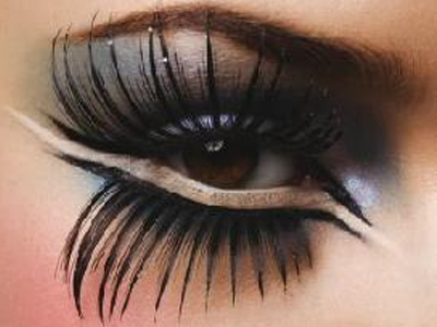 Εντυπωσιακές βλεφαρίδες: Δεν θέλουν κόπο, θέλουν τρόπο!