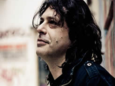 Ο Πέτρος Θεοτοκάτος επιστρέφει με νέα δουλειά