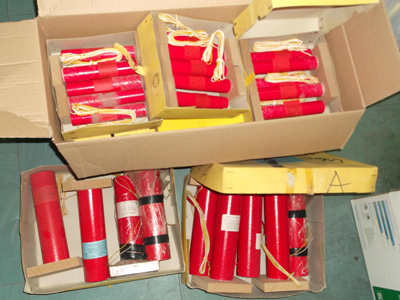 Συλλήψεις για βεγγαλικά και πυροτεχνήματα