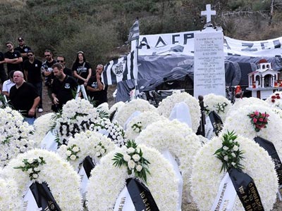 ΠΑΟΚ: Συγκίνηση στο μνημόσυνο για τα θύματα των Τεμπών