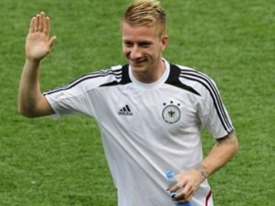 Γερμανία: Περιμένει μία ευκαιρία ο Ρόις