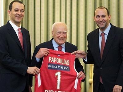 Ολυμπιακός: Συγχαρητήρια Παπούλια για το Διηπειρωτικό