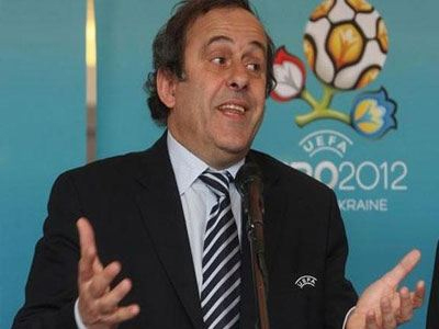 Πλατινί: «Θυμάστε τι έγινε το 1992 και το 2004»