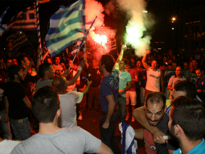 Αμαυρώθηκαν οι πανηγυρισμοί των Ελλήνων φιλάθλων στην Ομόνοια