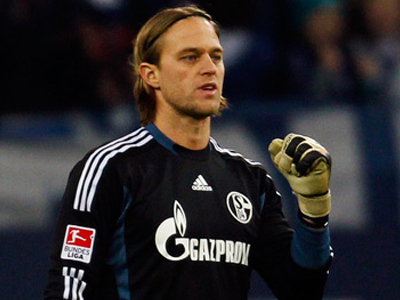 Σάλκε: Ανανέωσε ο Χίλντεμπραντ