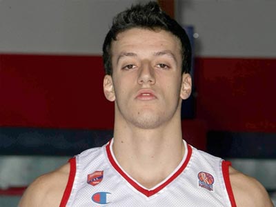 Έγινε… κοπέλι ο Κανονίδης