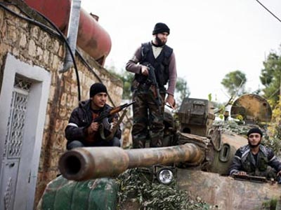 Συνεχίζονται οι μάχες ισλαμιστών και Κούρδων στη βόρεια Συρία