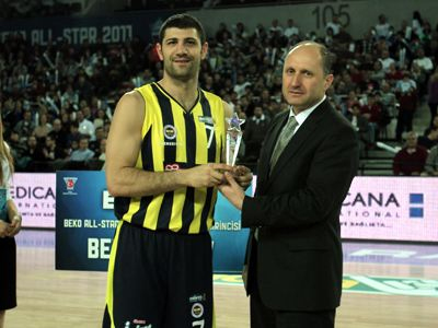 Ύμνους από τον Ονάν για ΠΑΟ και Ομπράντοβιτς