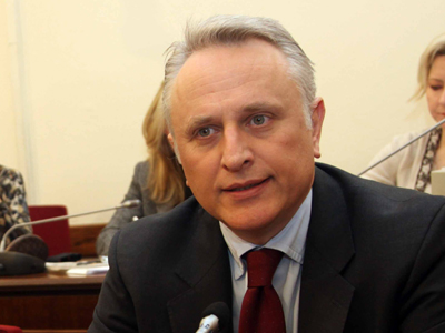 «Φρένο» στη συζήτηση του νομοσχεδίου για την επιλογή προϊσταμένων