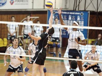 Πέρασε από τη Μίκρα η ΕΑ Πατρών, 3-1 σετ τον Ηρακλή