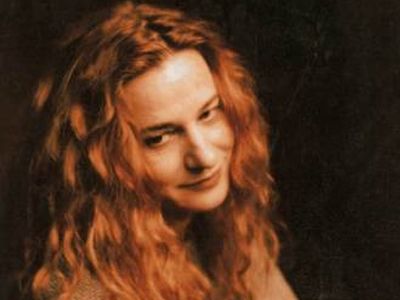 Στη Χάλκη οι μελωδίες της Ευανθίας Ρεμπούτσικα