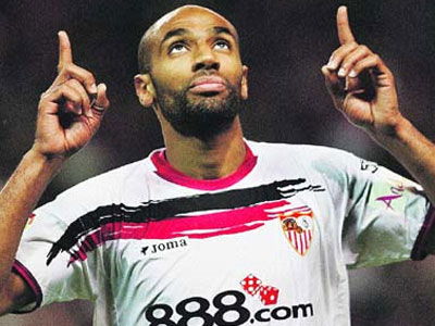 Eύκολα η Σεβίλλη, 3-0 την Χιχόν