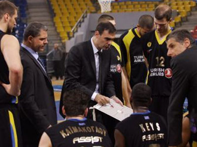 Εύκολη νίκη για το Μαρούσι στη Λάρισα