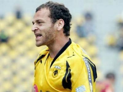 Επαφή της ΑΕΚ με τον Μπούρμπο