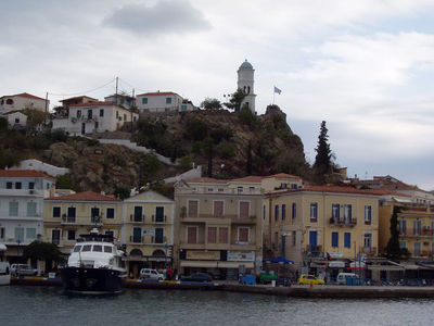 «Οσμή σκανδάλου» στο Λιμενικό Ταμείο Tριζηνίας