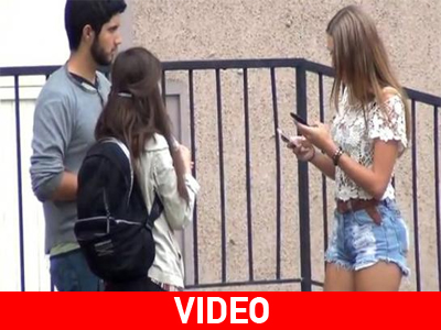 Νέα γυναίκα μόνη… θέλει το κινητό σου