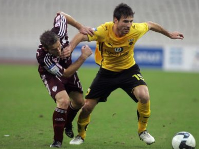 ΑΕΚ: Ενοχλήσεις ο Καράμπελας