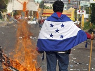 Δύο οπαδοί έχασαν τη ζωή τους στην Ονδούρα